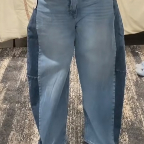 Scoop NYC Light and Dark Blue Flare Jeans - Picture 9 of 13